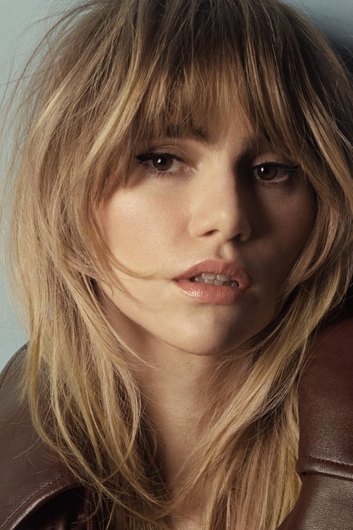 Podobny aktor do Saumya Saraswat: Suki Waterhouse