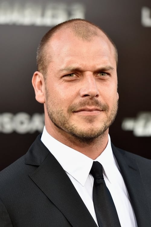 Podobny aktor do Selin Türkmen: Patrick Hughes