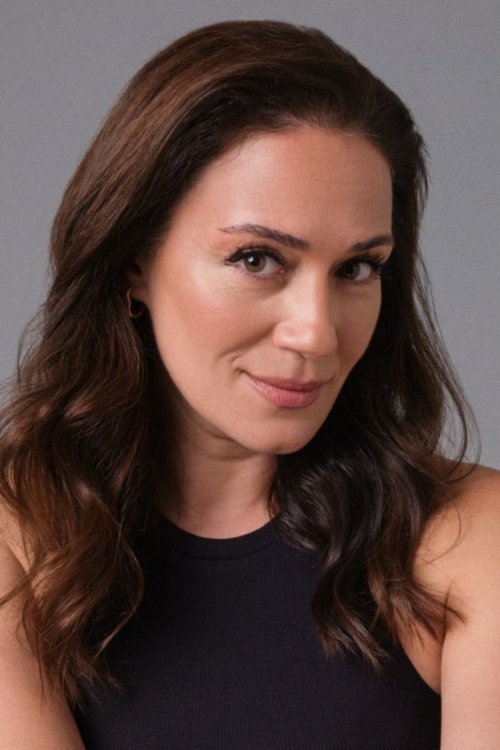 Özge Borak jako Salkım Ünal w obsadzie Jedna miłość