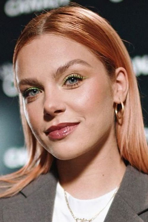 Podobny aktor do LaRoyce Hawkins: Vanessa Aleksander