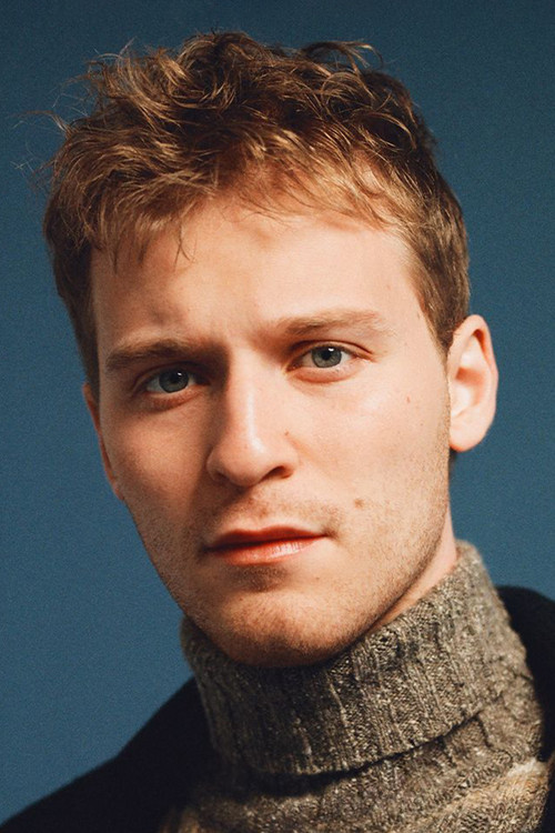 Podobny aktor do Erkan Avcı: Fred Hechinger