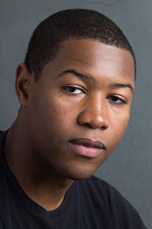 Podobny aktor do Saumya Saraswat: Luke Tennie