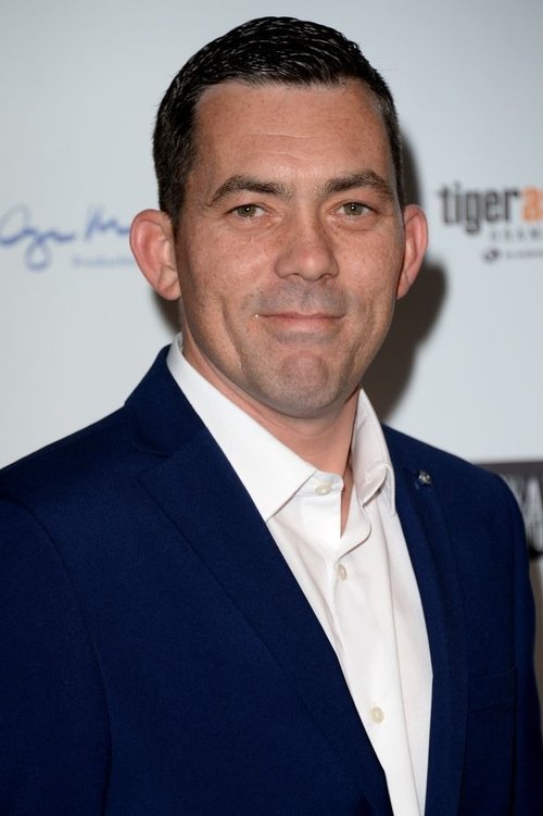 Podobny aktor do Christopher Masterson: Packy Lee