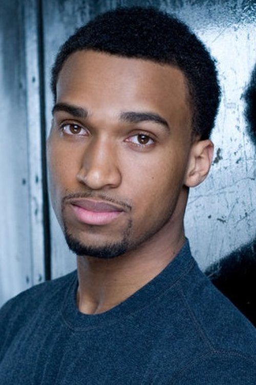 Podobny aktor do Shivaji Satham: Nathan Mitchell