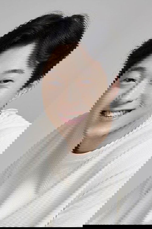 Podobny aktor do Neslihan Yeldan: 이시훈