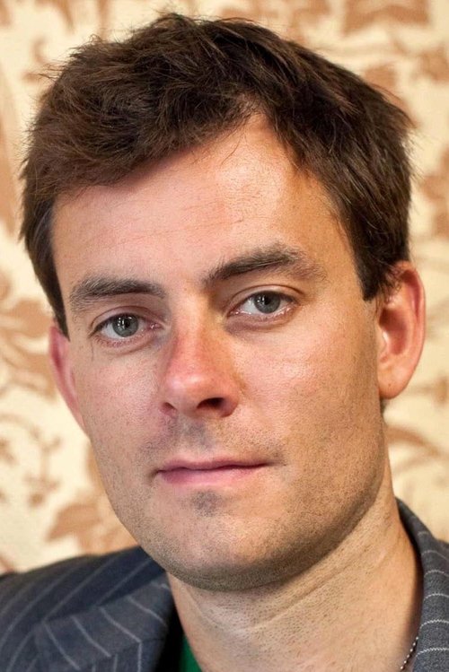 Podobny aktor do Saumya Saraswat: Gísli Örn Garðarsson